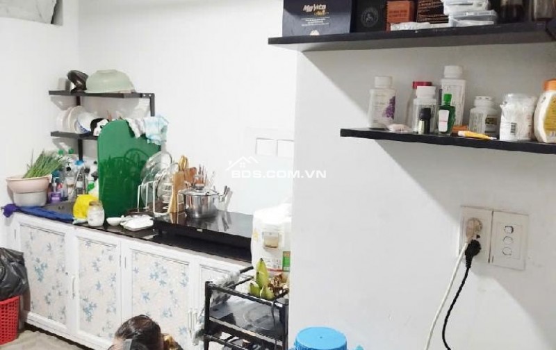 Nhà MT 4x11m, 2 lầu +ST, gần Lý Thường Kiệt, ngã tư Bảy Hiền